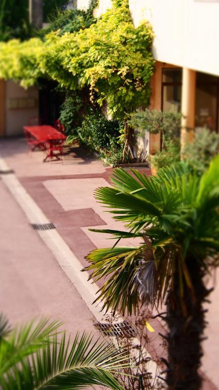 Hotel Le Relais Du Luberon Maubec  Екстериор снимка