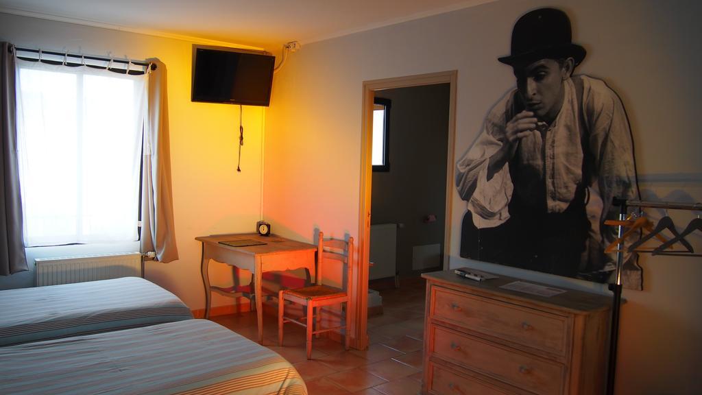 Hotel Le Relais Du Luberon Maubec  Екстериор снимка