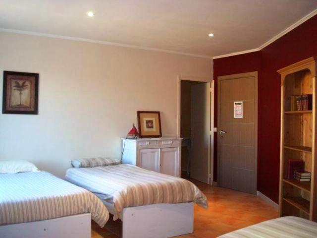 Hotel Le Relais Du Luberon Maubec  Стая снимка