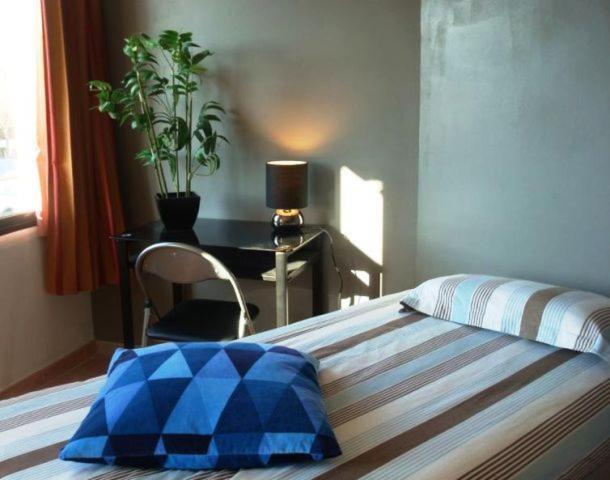 Hotel Le Relais Du Luberon Maubec  Стая снимка